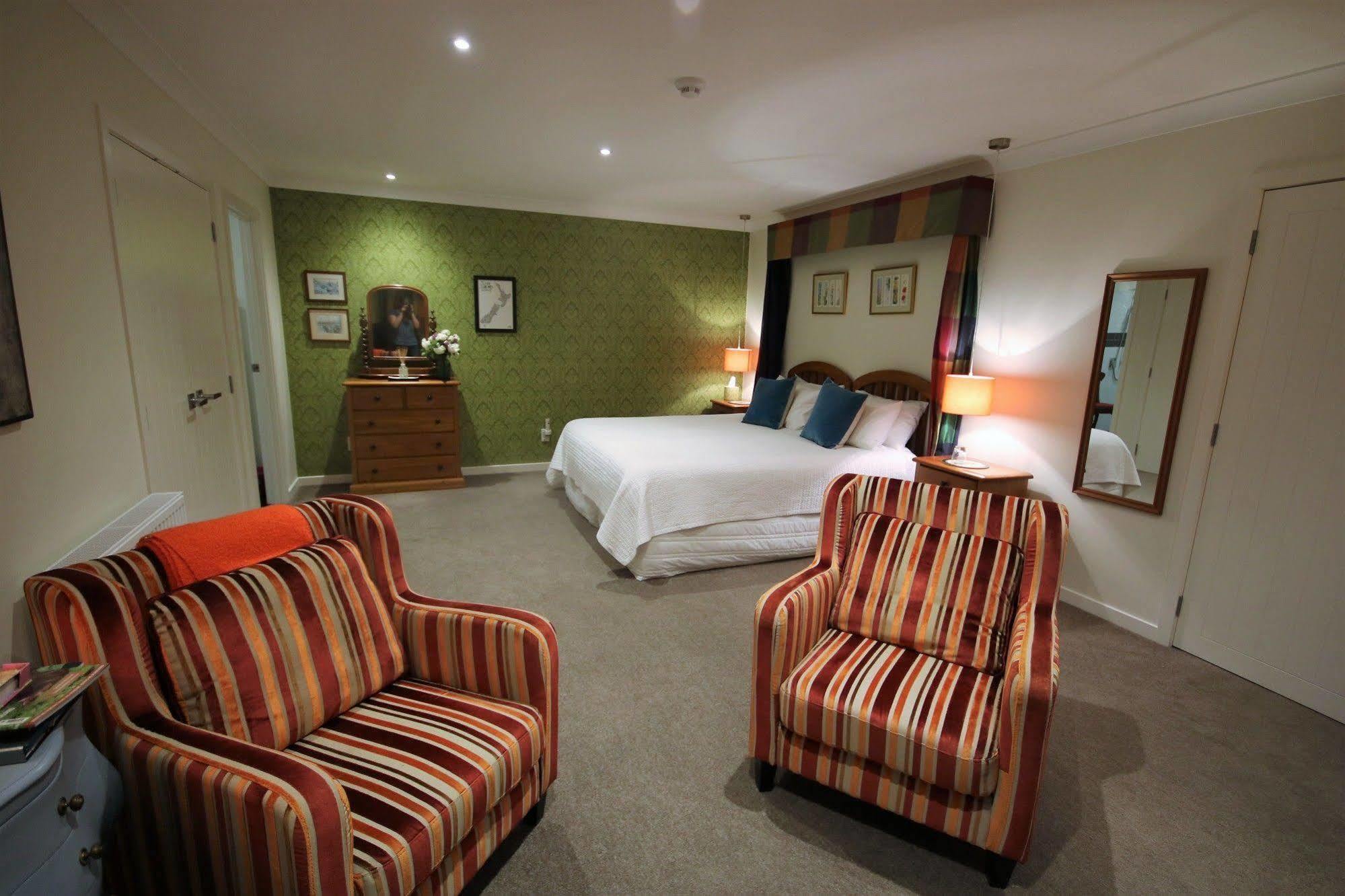 Kauri Point Luxury Bed & Breakfast Таупо Екстериор снимка